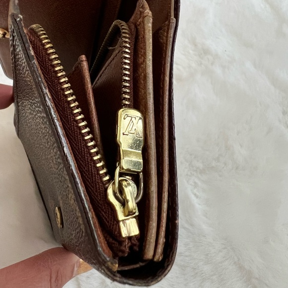 Authentic Louis Vuitton Bifold Tressor Compact Wallet - Picture 8 of 13